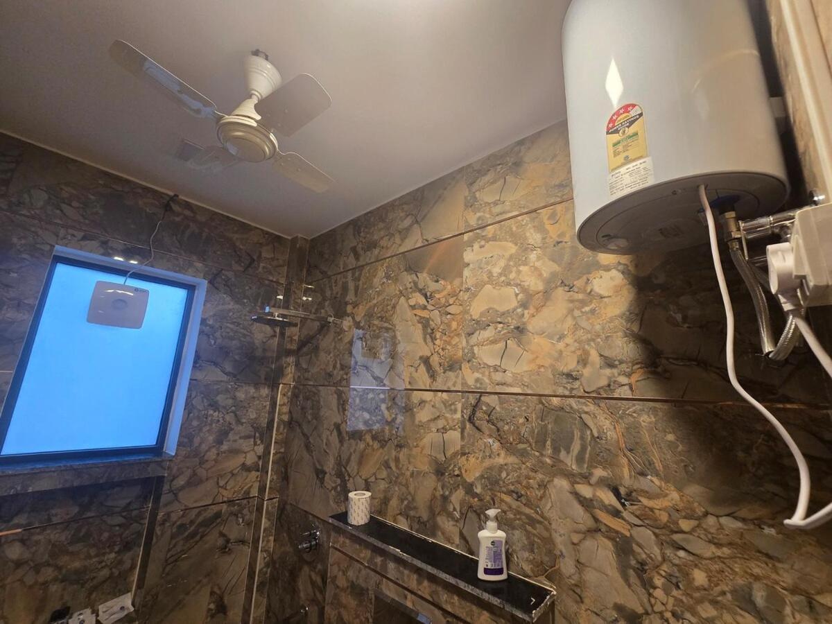 Homlee-legacy 3bhk Flat In Del-lift-terrace Apartment