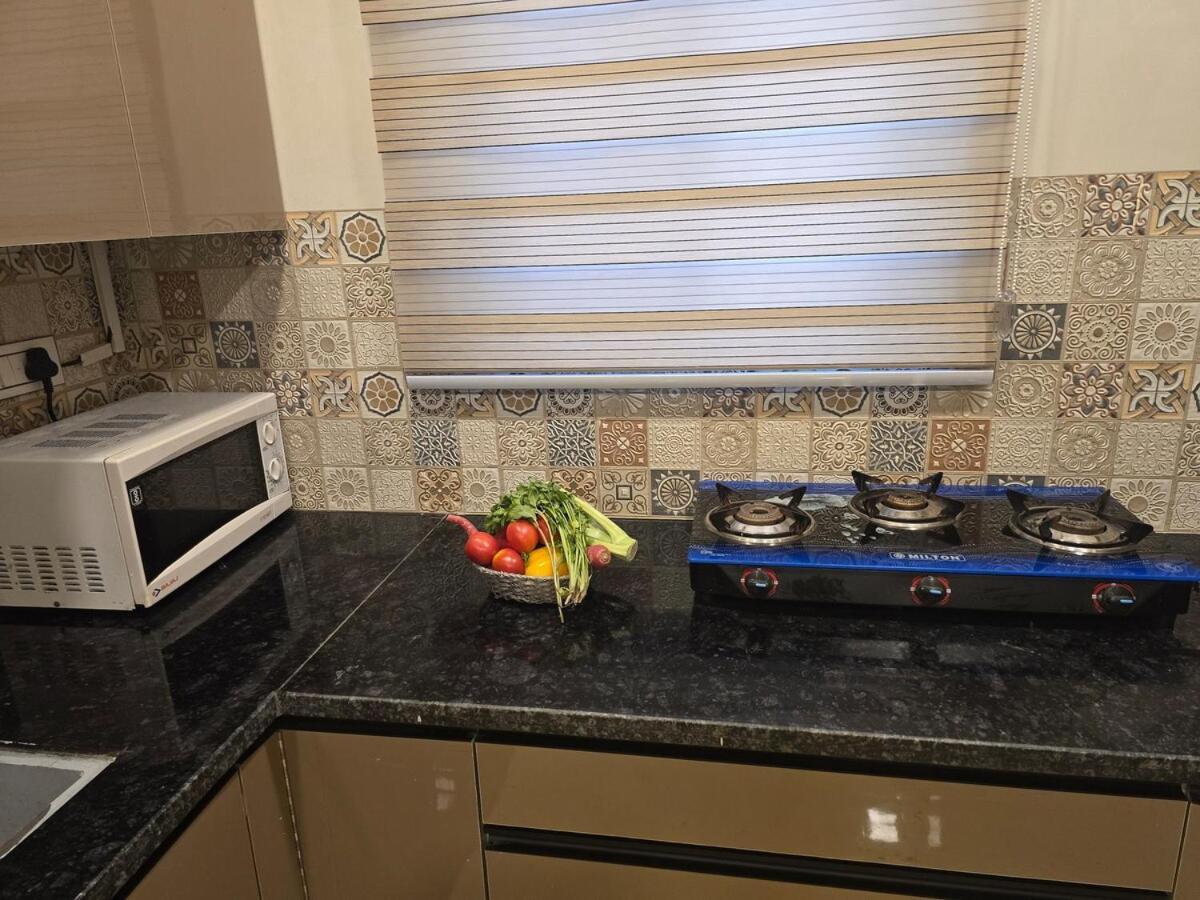 Homlee-legacy 3bhk Flat In Del-lift-terrace