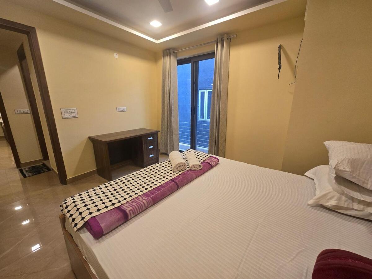 Homlee-legacy 3bhk Flat In Del-lift-terrace *