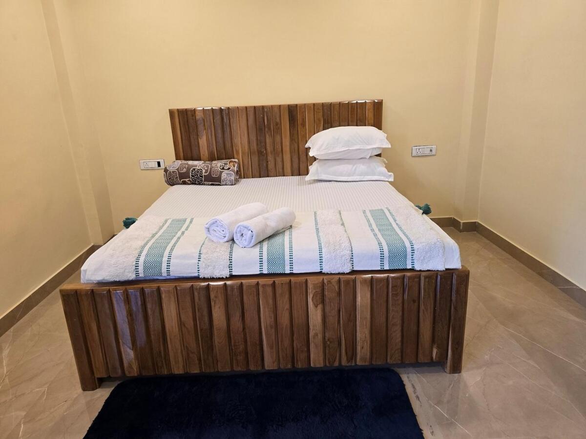Homlee-legacy 3bhk Flat In Del-lift-terrace *
