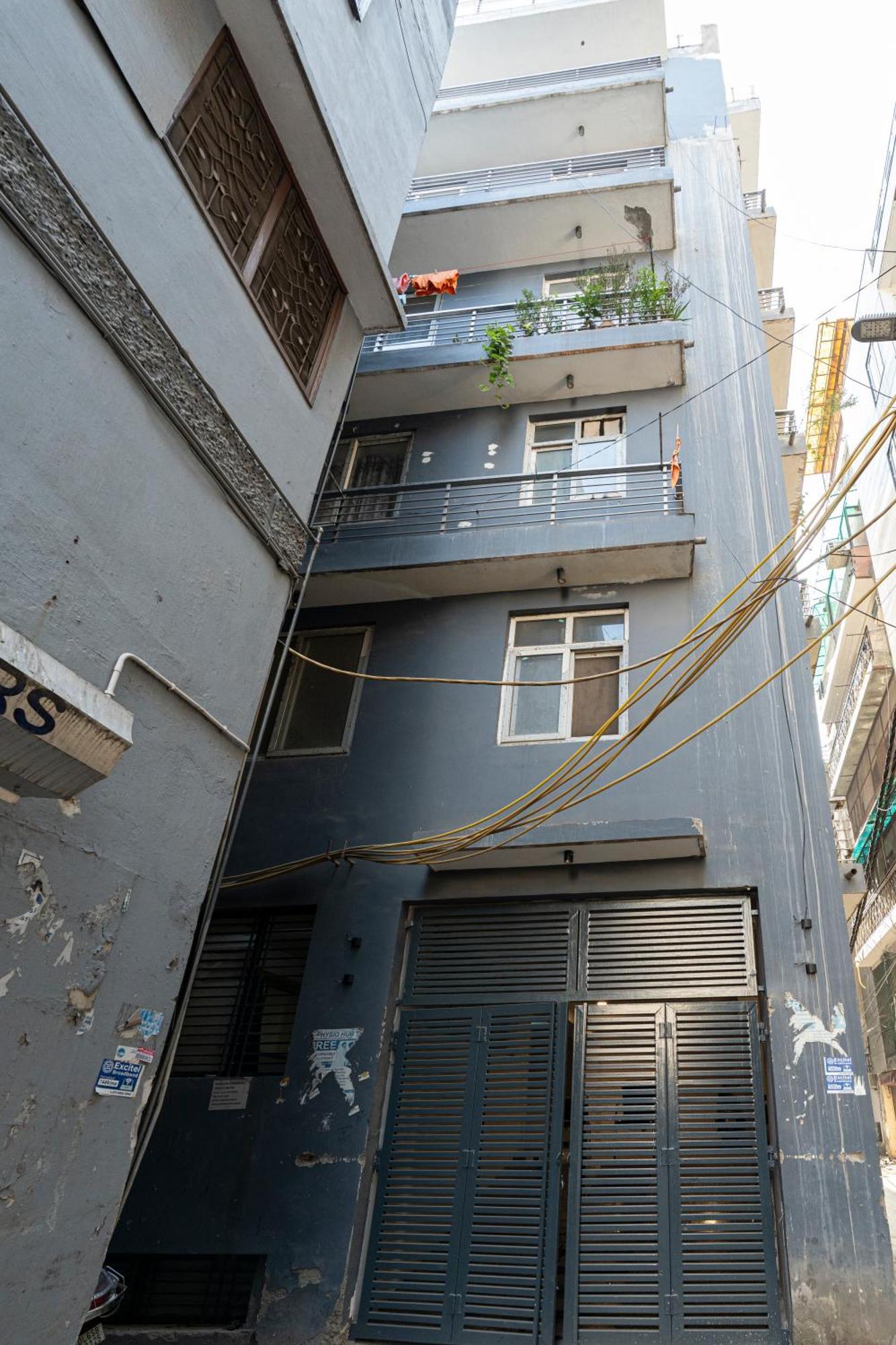 Homlee-legacy 3bhk Flat In Del-lift-terrace