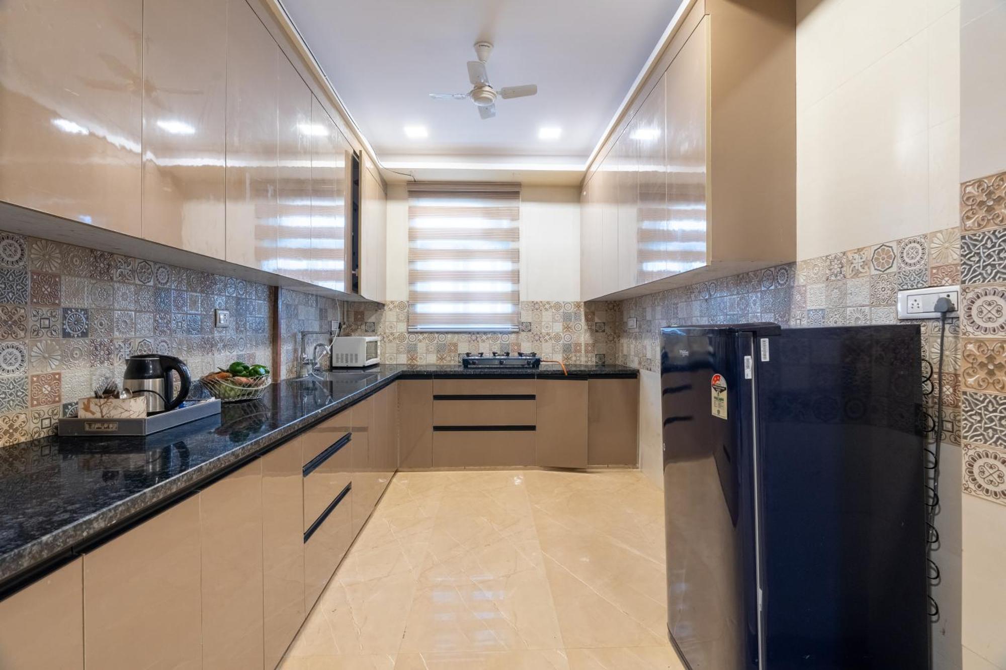 Apartment Homlee-legacy 3bhk Flat In Del-lift-terrace